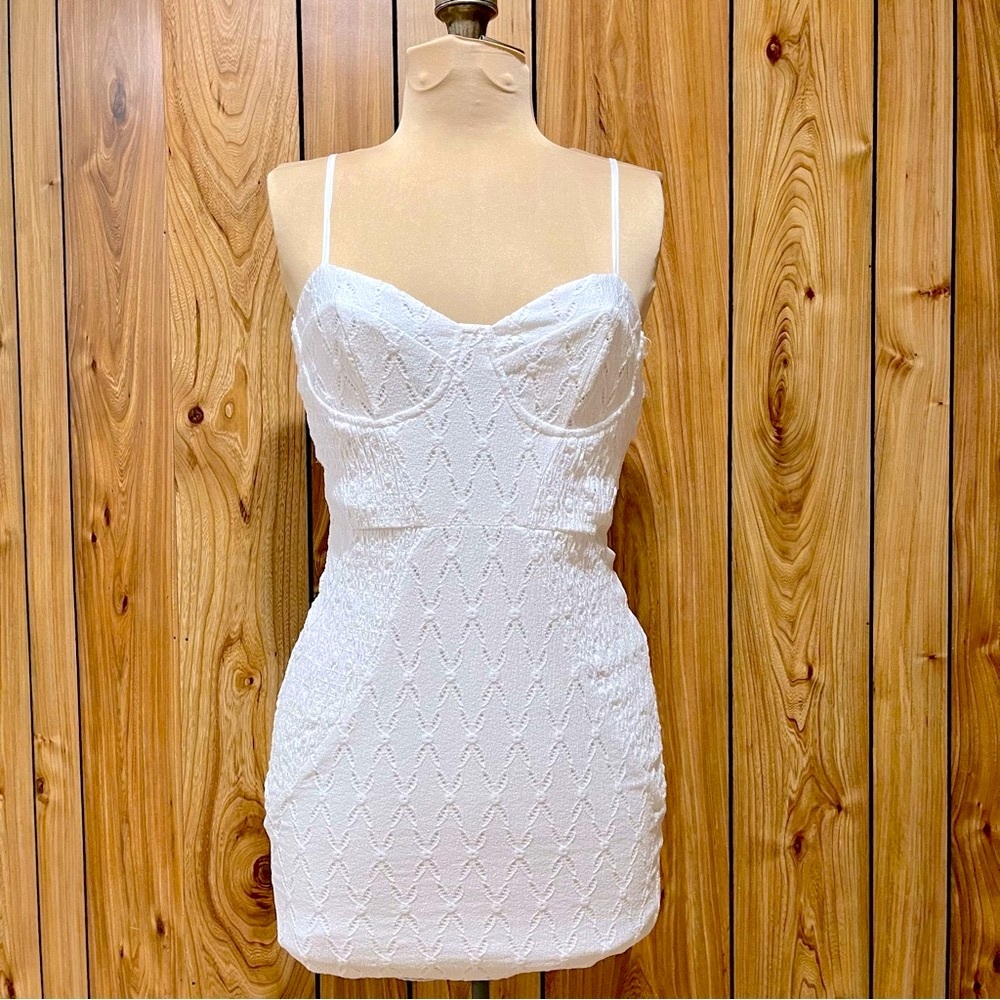 FOREVER 21 White Textured Skirt